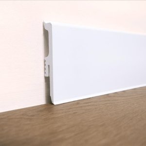 Podlahová soklová lišta bílá 80mm RAL 9003☑️